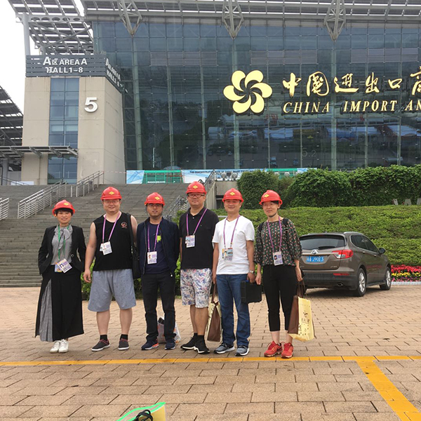 The 126th Canton fair shenhui Laser welcomes new and old customers to visit the site.